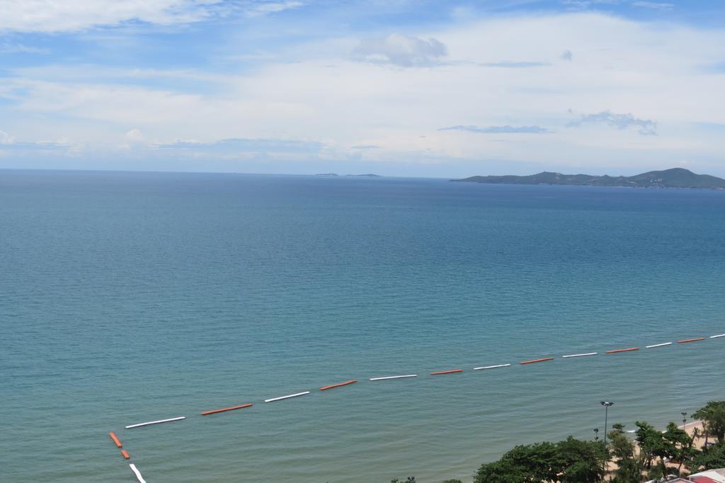 Jomtien Plaza Suite Apartments Chambre photo