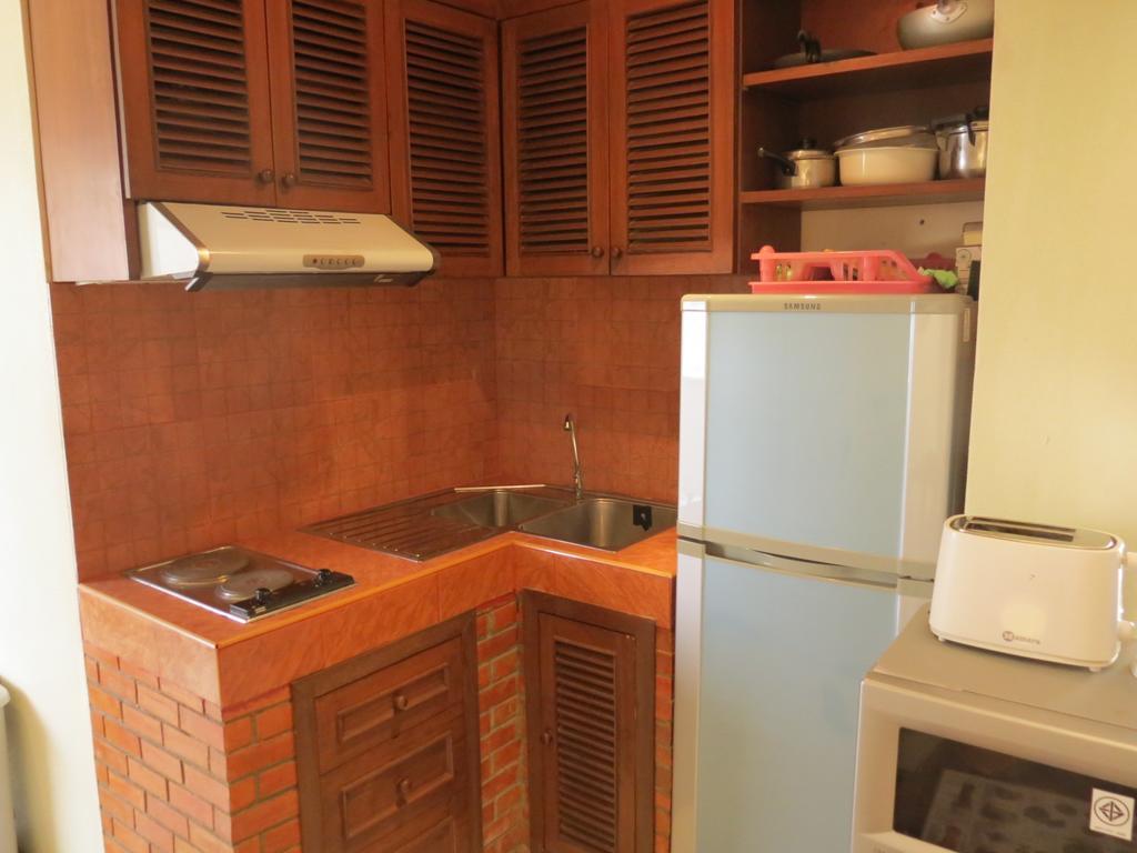 Jomtien Plaza Suite Apartments Chambre photo