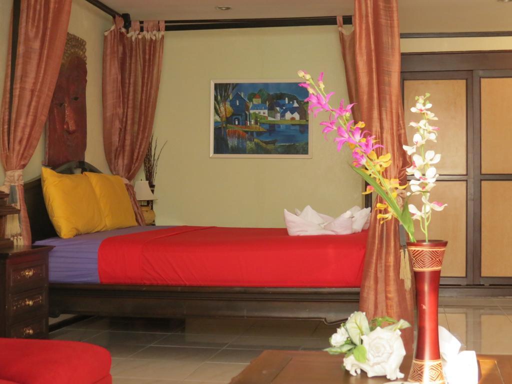 Jomtien Plaza Suite Apartments Chambre photo