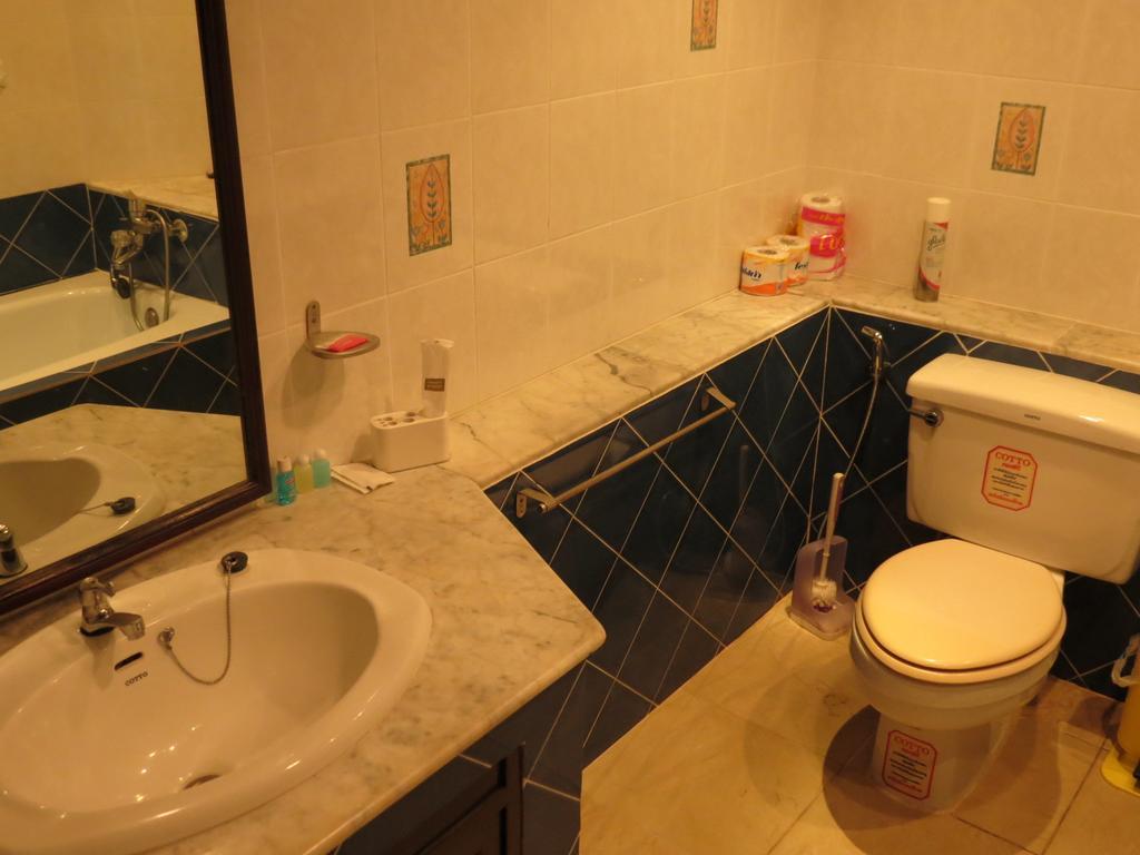 Jomtien Plaza Suite Apartments Chambre photo